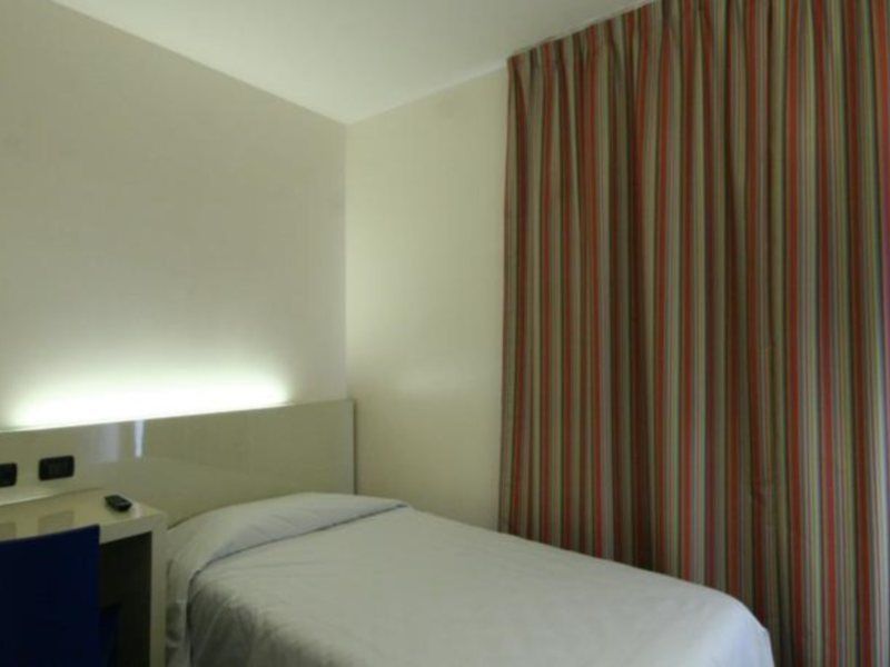 B&B Hotel Firenze Novoli Esterno foto